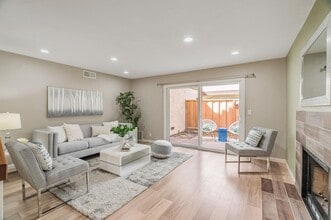 Building Photo - 7145 Rouse Ct
