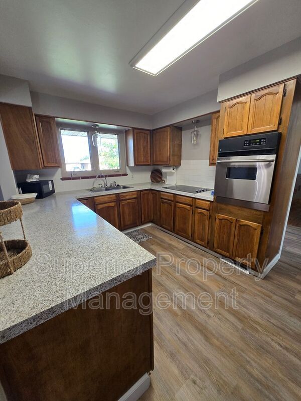 Foto del edificio - 2781 Deming Blvd