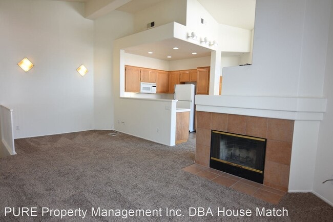 Building Photo - 2 br, 2 bath House - 5560 Renaissance Dr. #1