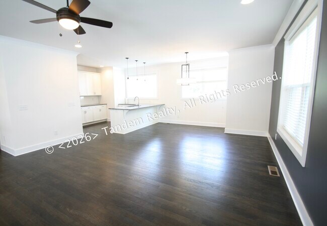 Foto del edificio - 526 Wedgewood Ave