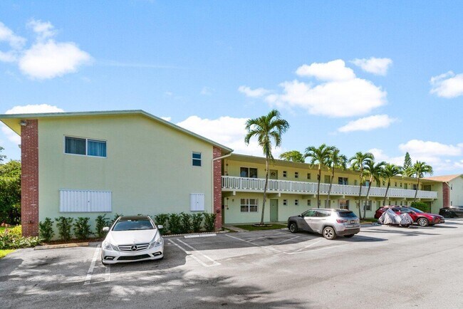 Foto del edificio - 658 NE 6th Ct