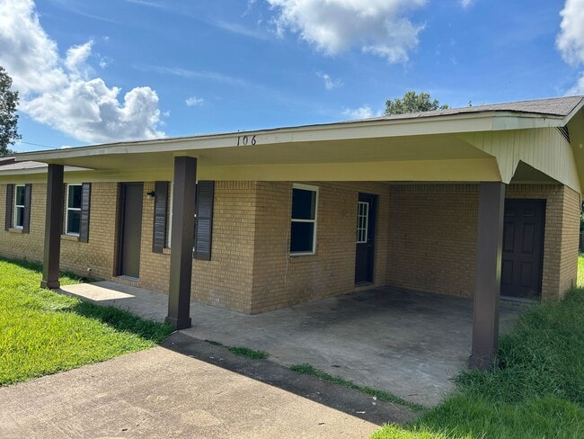 Building Photo - 106 Normandy Ave