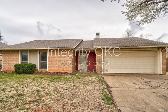 Building Photo - 2120 Shorewood Ln