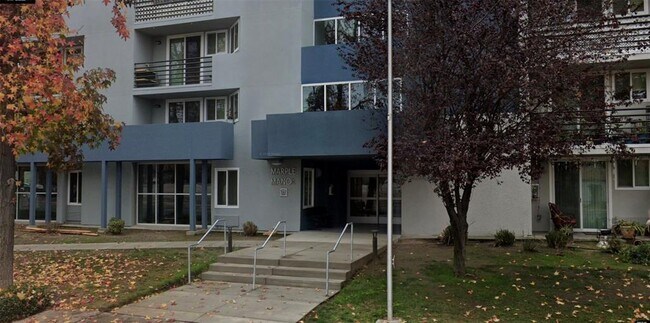 Foto del edificio - 530 Coffee Rd
