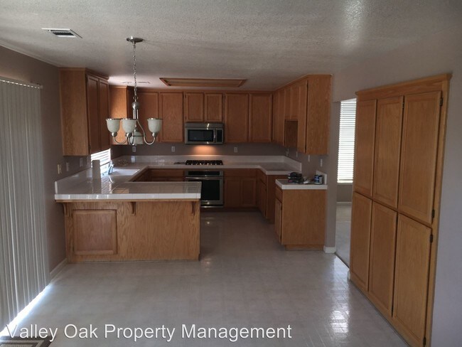 Building Photo - 5008 San Felice Dr