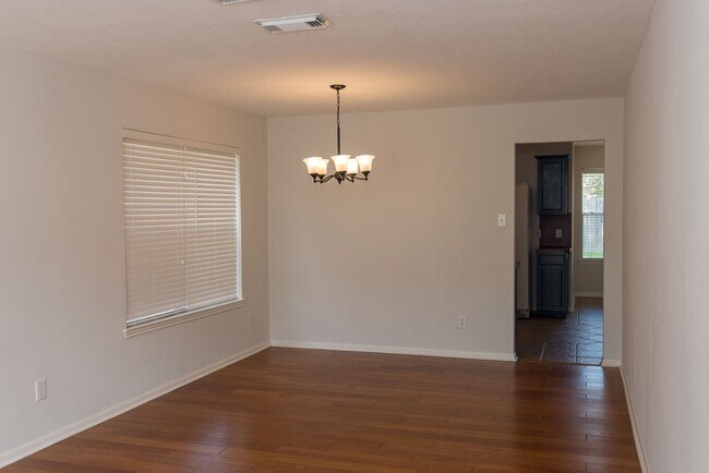 Foto del edificio - 2207 Ames St