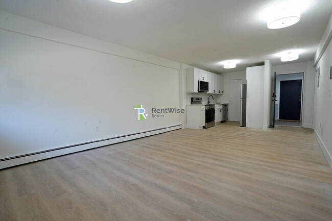 Foto del edificio - 741 E 6th St