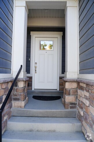 Building Photo - 528 Fox Chase Dr