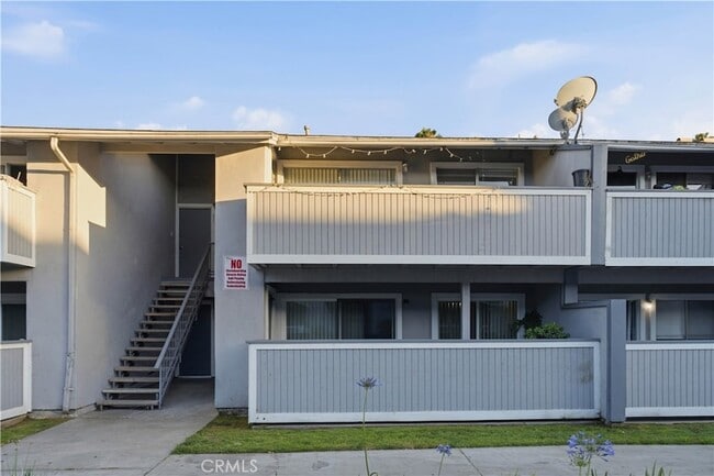 Building Photo - 1250 S Brookhurst St