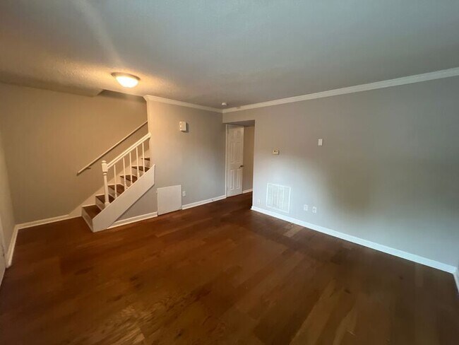 Foto del edificio - 5547 St James St