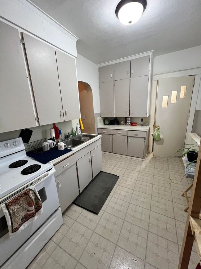 Foto del edificio - 420 W Arrowhead Rd