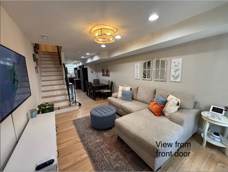 Primary Photo - 112 N Port St