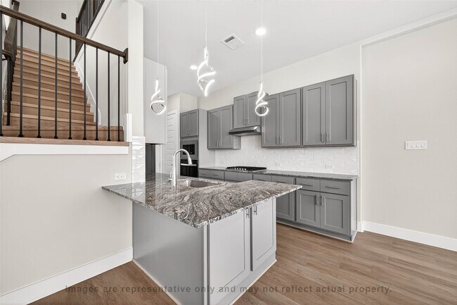 Foto del edificio - 10719 Mason Rd