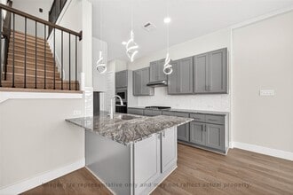 Building Photo - 10719 Mason Rd