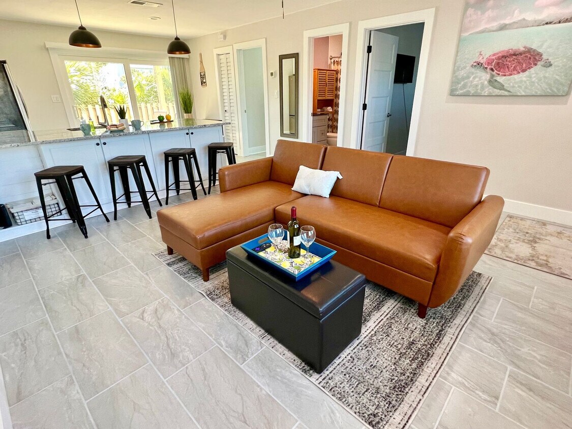 Foto principal - 304 Barracuda Ave