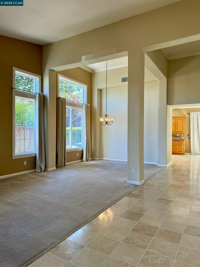 Foto del edificio - 5179 Keller Ridge Dr