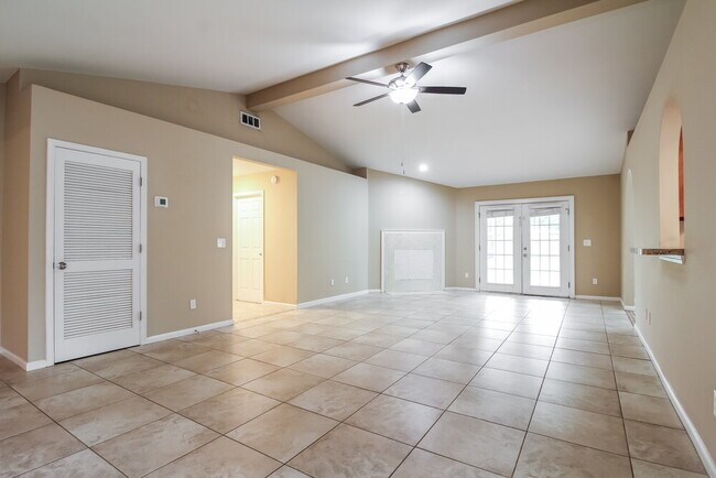 Foto del edificio - 8028 Bannockburn Dr