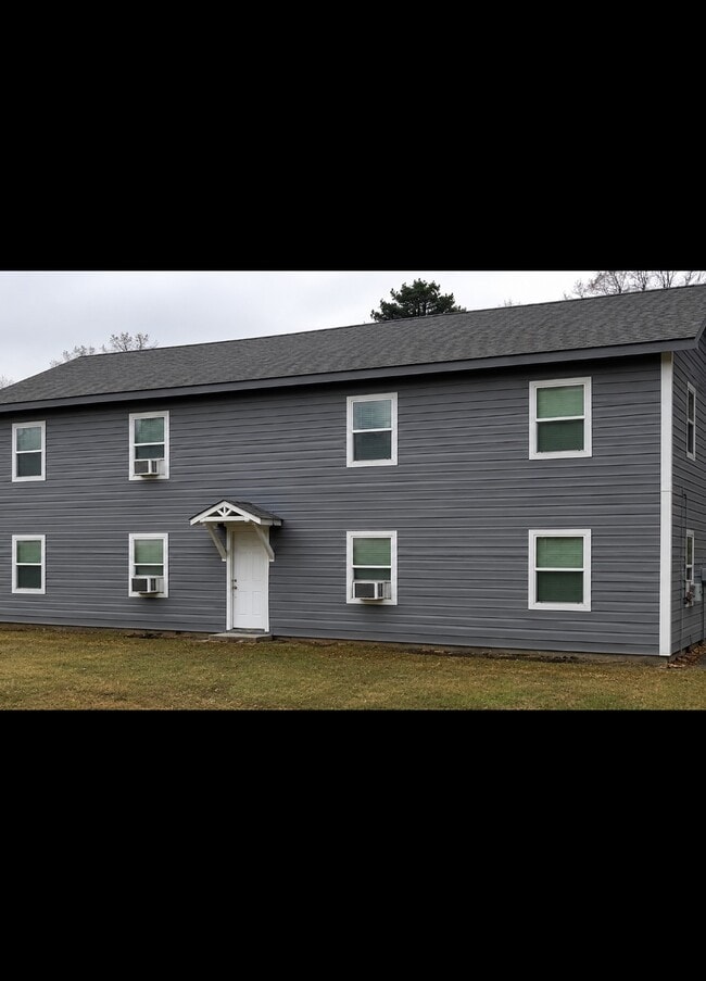 Building Photo - 200 Forrest Ave