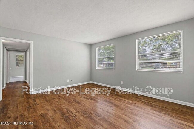 Foto del edificio - 3827 Colebrooke Dr