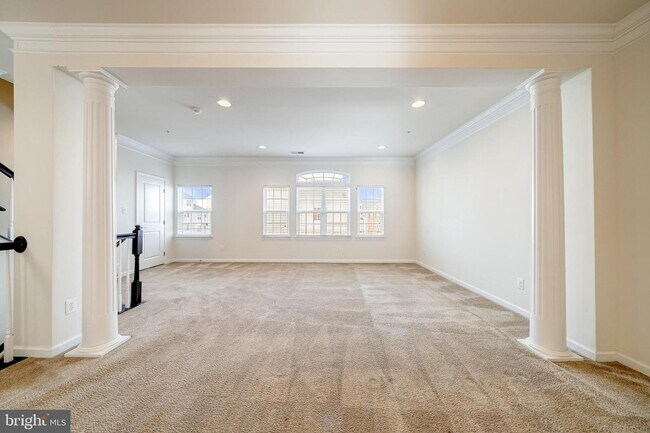 Building Photo - 7458 Brunson Cir