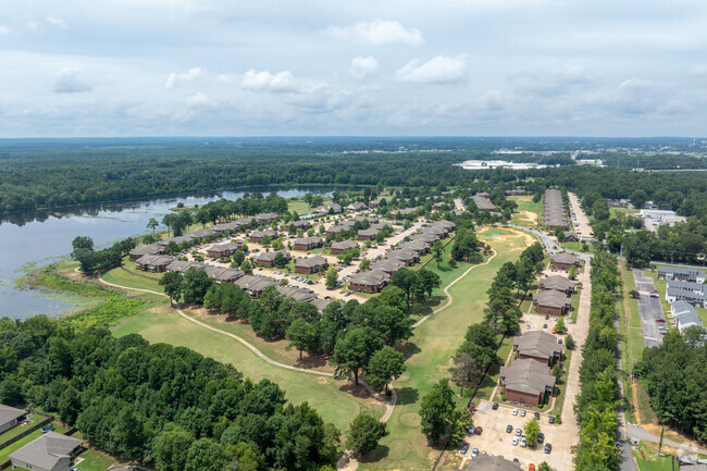 Foto del edificio - The Links & The Greens at Tuscaloosa