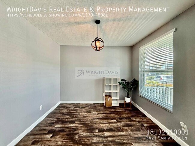 Foto del edificio - 3421 Santa Rita Ln
