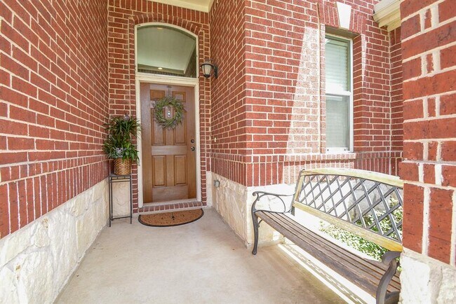 Foto del edificio - 2715 Farlow Ln