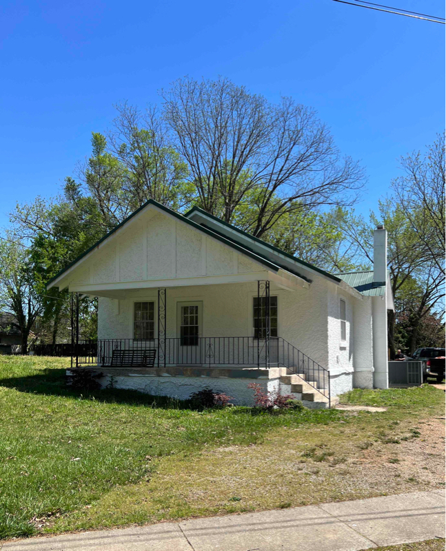 Building Photo - 508 Main St