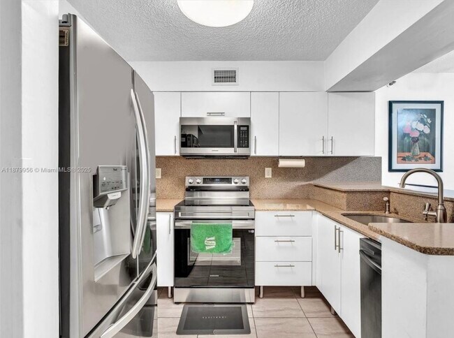 Foto del edificio - 546 SW 1st St