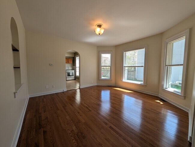 Foto del edificio - 330 Henry Ave SE