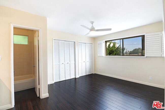 Foto del edificio - 4358 Berryman Ave