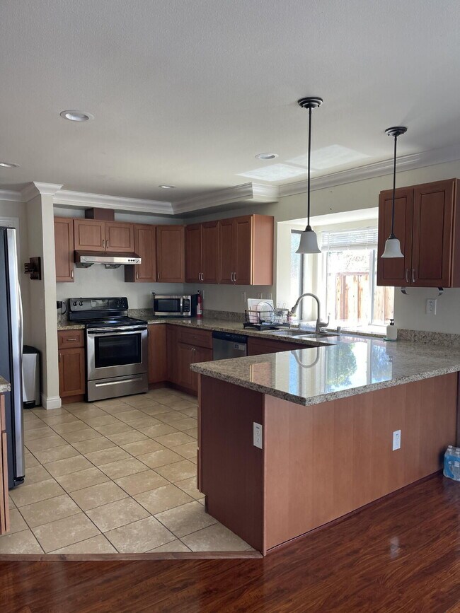 Foto del edificio - 3 Bed/2.5 Bath Home for Rent Antioch, CA