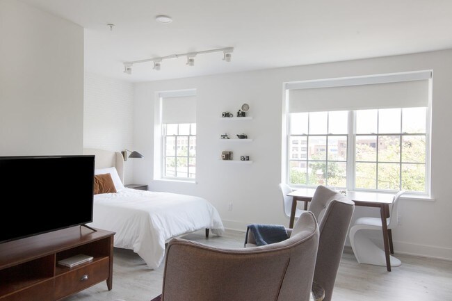 Foto del edificio - 816 Potomac Ave SE