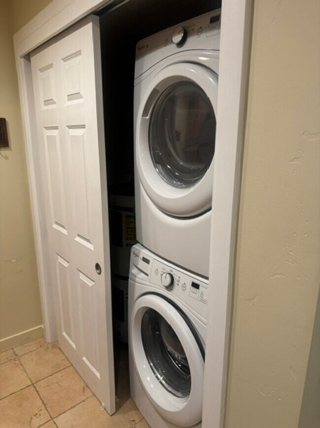 Foto del edificio - 2 Bdrm 2 bath