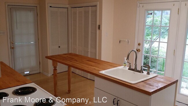 Building Photo - 3 br, 2 bath House - 805 Walthour Rd
