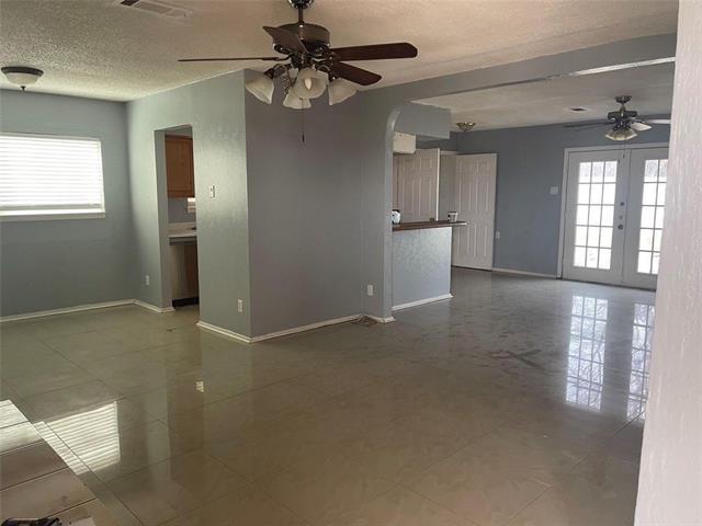 Foto del edificio - 2517 Chevy Chase Dr