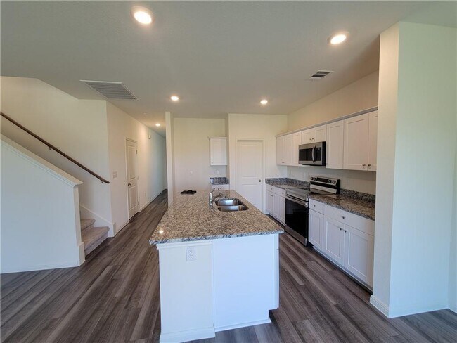 Foto del edificio - 421 Wren Ln
