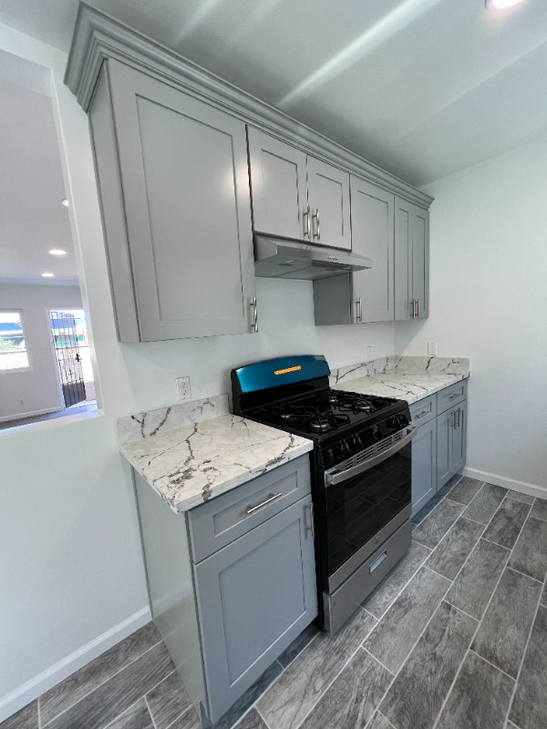 Building Photo - 2333 S Mansfield Ave