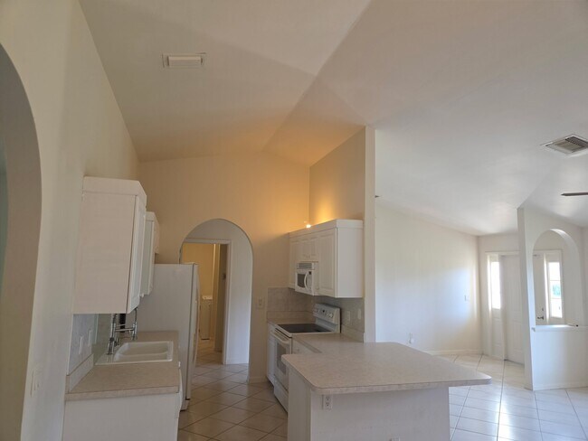 Foto del edificio - 1816 SW 38th Terrace