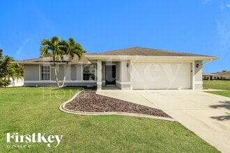 Building Photo - 2031 NE 9th Pl