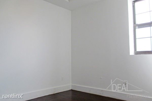 Building Photo - 47 Troutman St