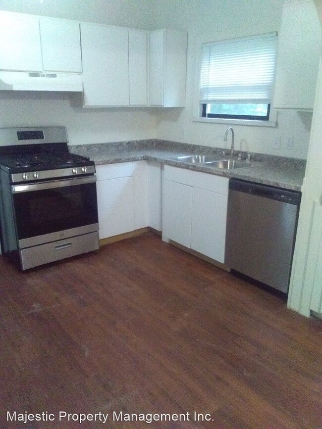 Building Photo - 3 br, 2 bath House - 2633 Delano Ave