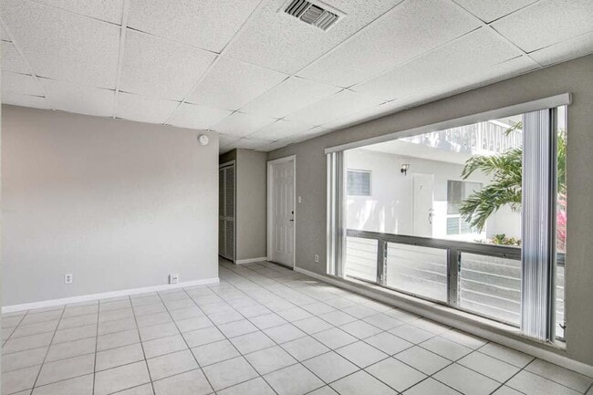 Building Photo - 6600 N Ocean Blvd