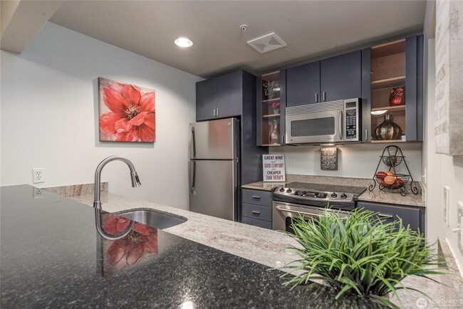 Building Photo - 1711 E Olive Way