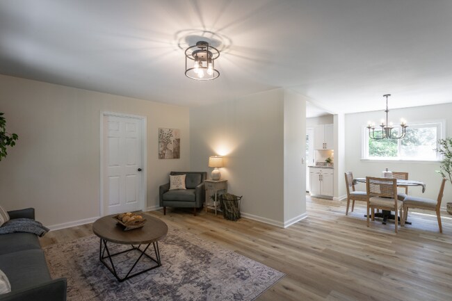 Building Photo - 3508 Shelby Cir