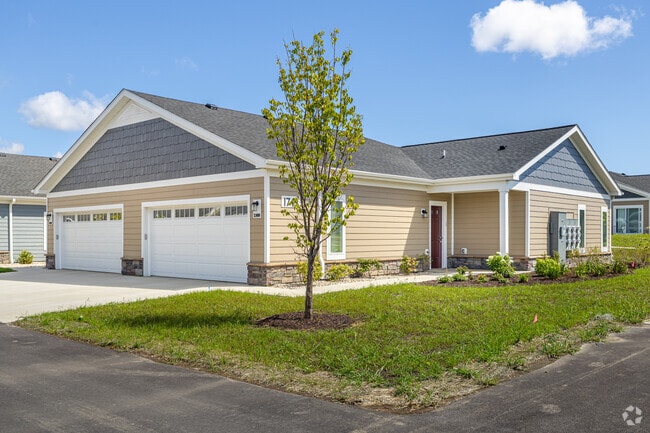 Building Photo - Savannah at Pike Creek