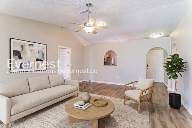 Building Photo - 1108 Jayhil Dr