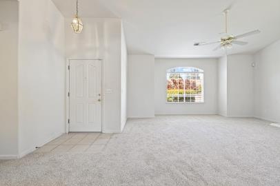 Foto del edificio - 10282 N Whitney Ave