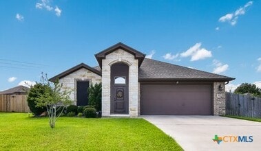 Building Photo - 1802 Rustic Manor Dr