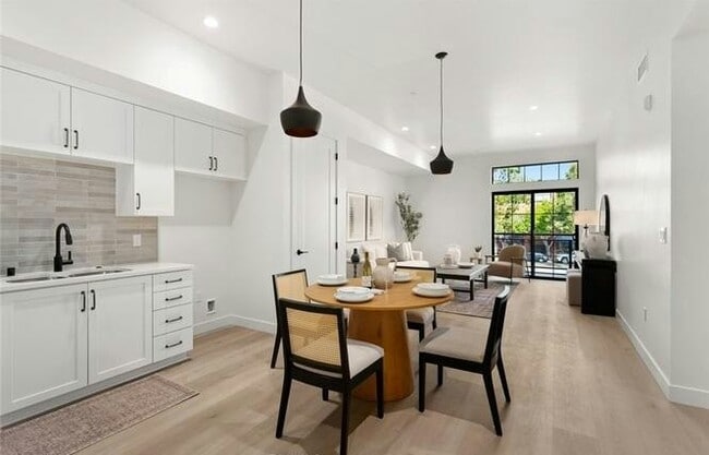 Building Photo - 581 Higuera St